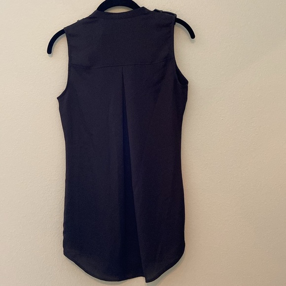 Cache Black Silky Faux Leather Epaulets Sleeveless Tank w/ V Neck & Pockets - Picture 5 of 6